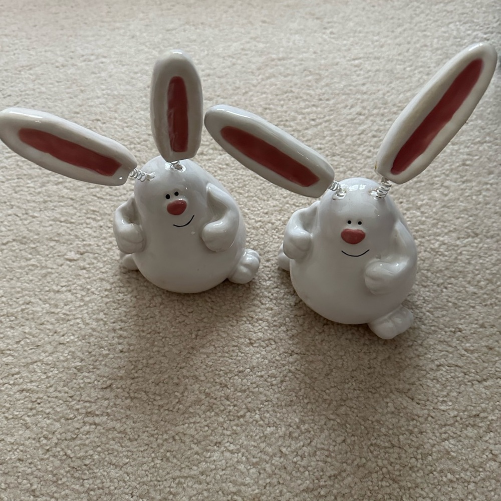 Easter Bunnies Pair Decor